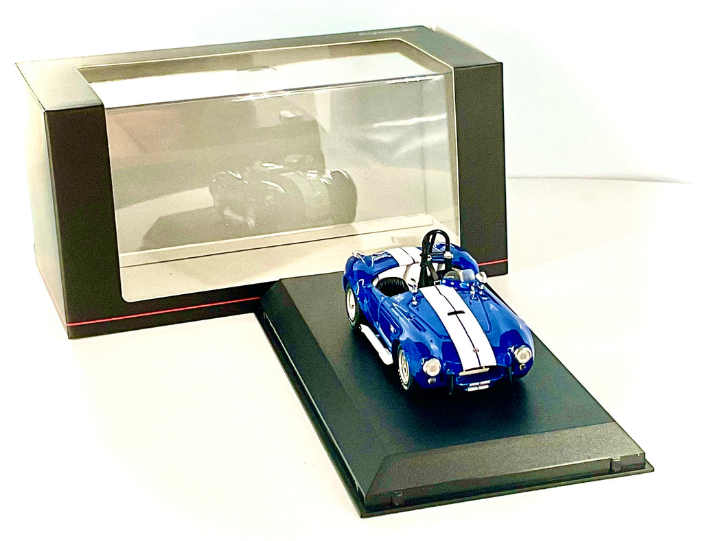 Shelby Cobra 427 S/C scala 1:43 – Kyosho 03019MBL-vista 3/4 anteriore
