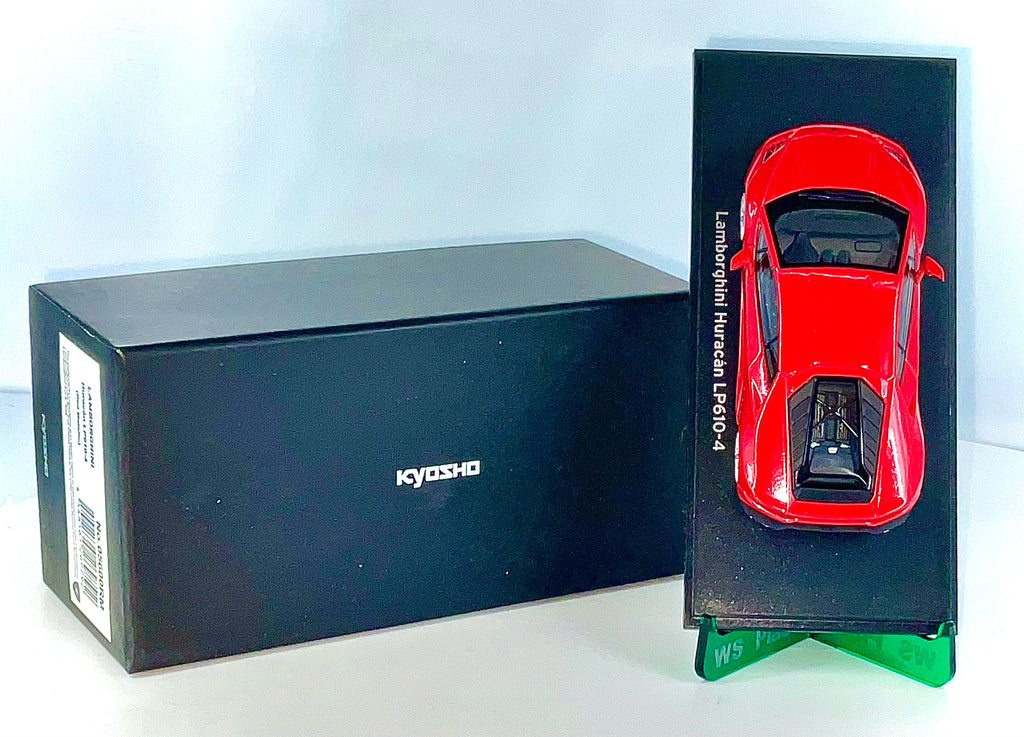 Lamborghini Huracán LP610-4 scala 1:43 – Kyosho 05600RM-vista da sopra con tutta la confezione