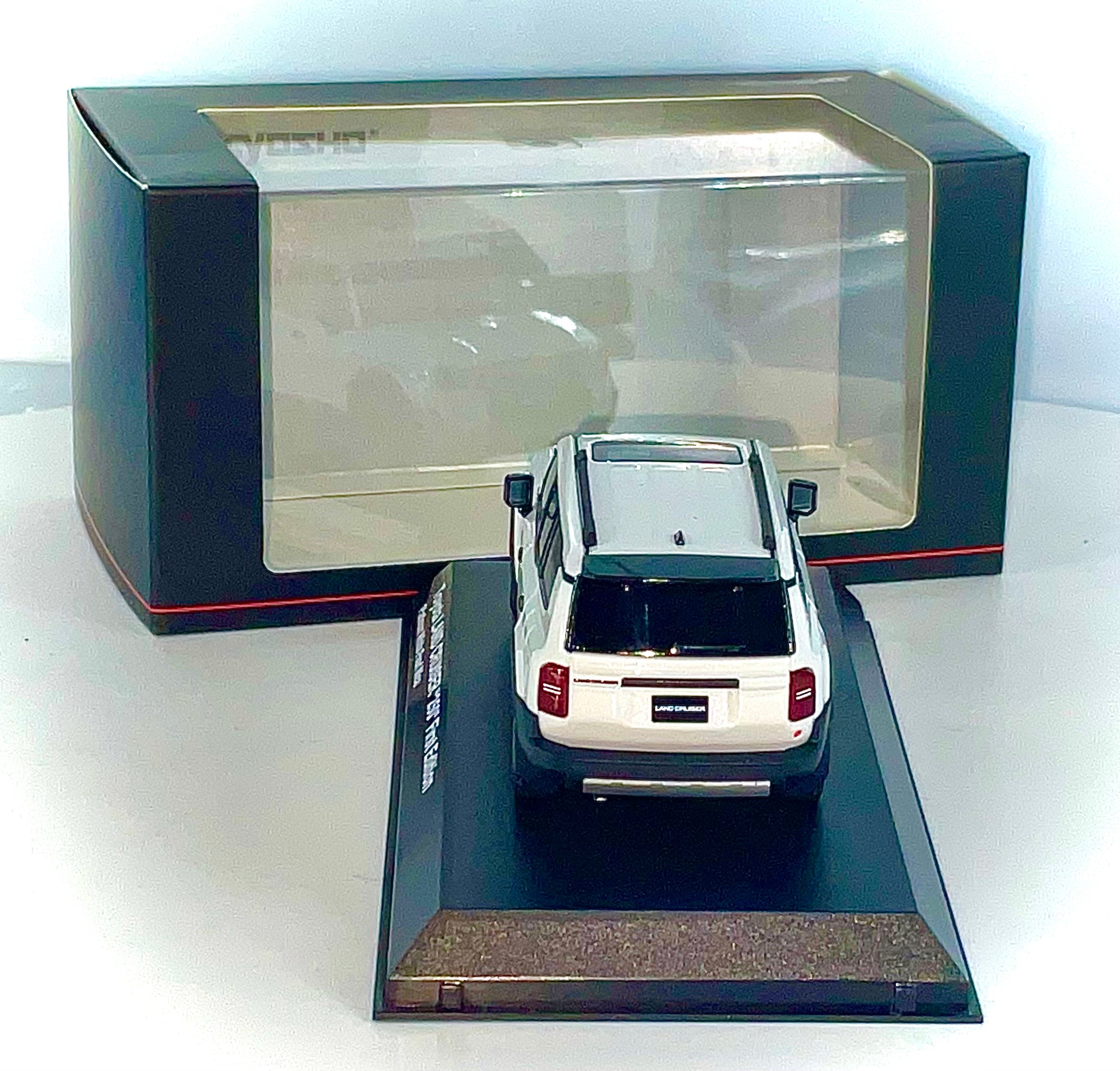 Toyota Land Cruiser 250 First Edition scala 1:43 – Kyosho KS03927PW1