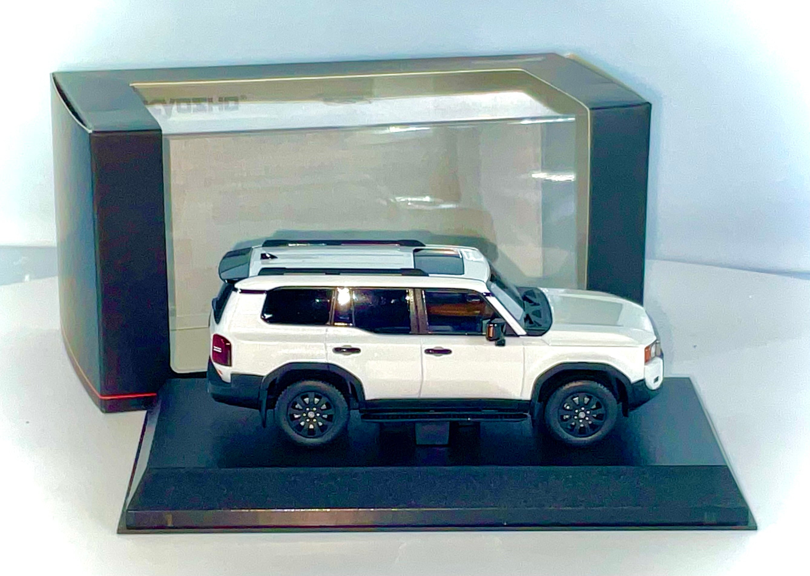 Toyota Land Cruiser 250 First Edition scala 1:43 – Kyosho KS03927PW1