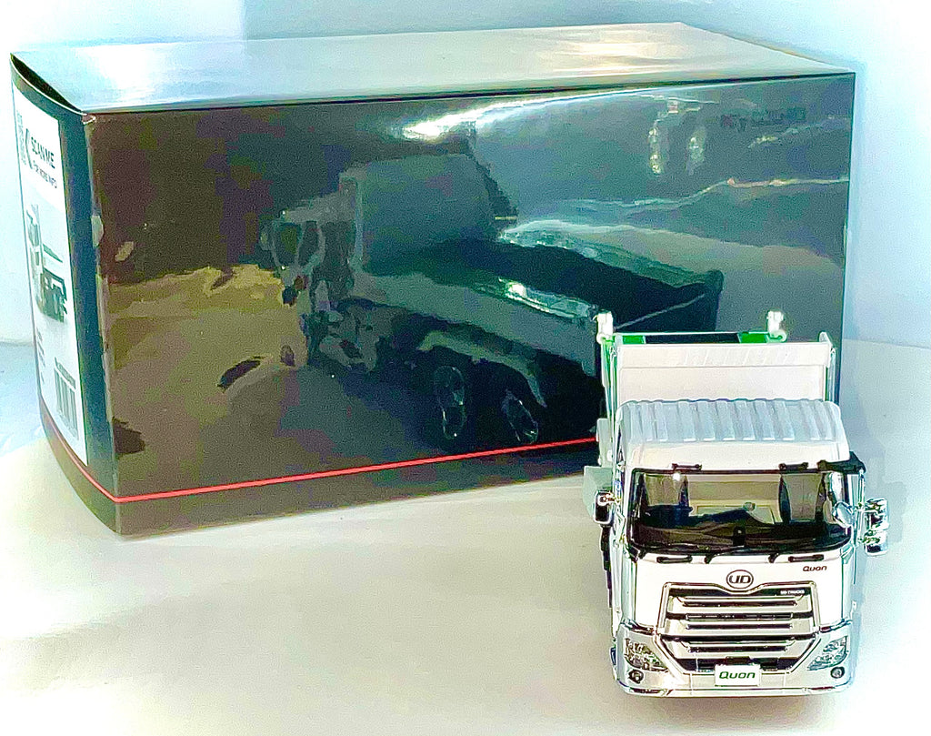 UD Quon Dump Truck Bianco scala 1:43 – Kyosho KS03940W-vista frontale