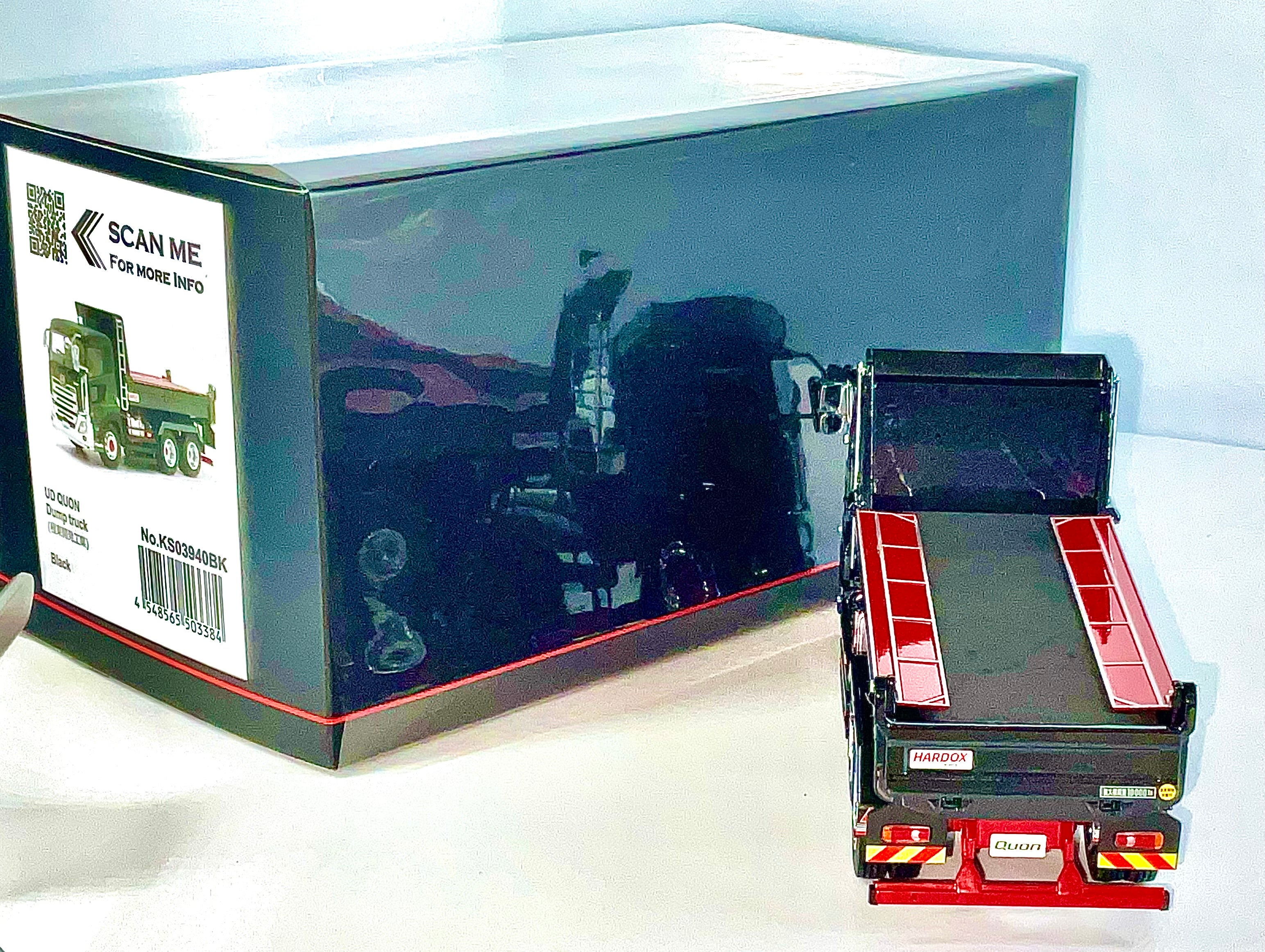 UD QUON DUMP TRUCK , KYOSHO scala 1/43