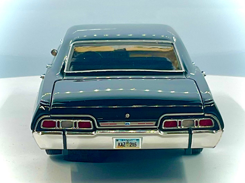 Chevrolet Impala Sport Sedan 1967 scala 1:24 – Greenlight 84035-vista posteriore