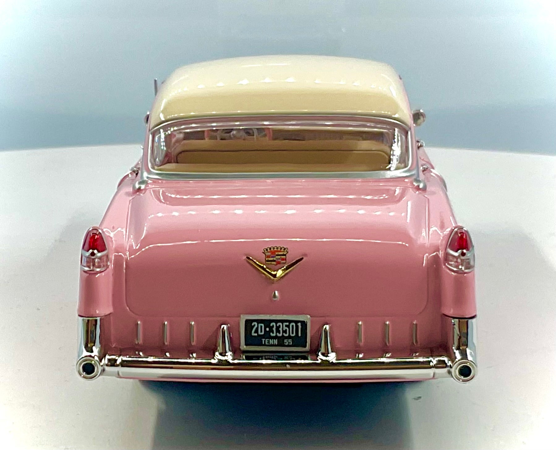 CADILLAC FEETWOOD SERIES 60 del 1955 , GREENLIGHT scala 1/24