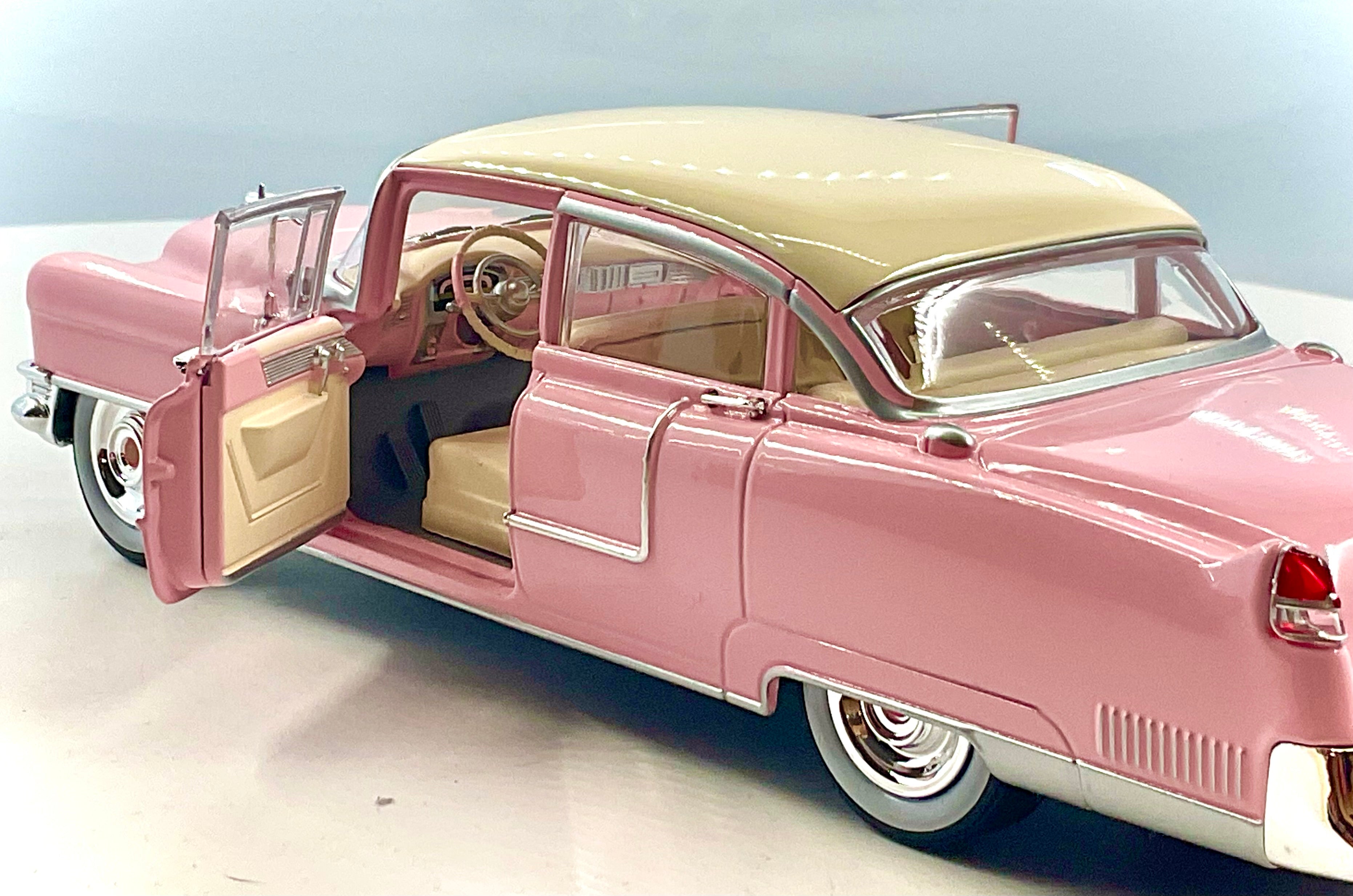 CADILLAC FEETWOOD SERIES 60 del 1955 , GREENLIGHT scala 1/24
