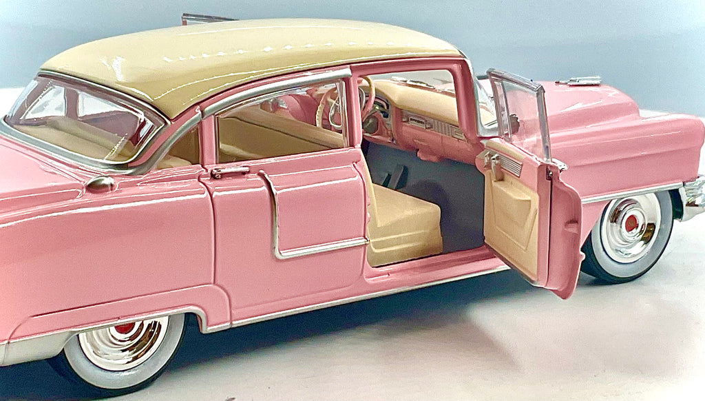 CADILLAC FEETWOOD SERIES 60 del 1955 , GREENLIGHT scala 1/24