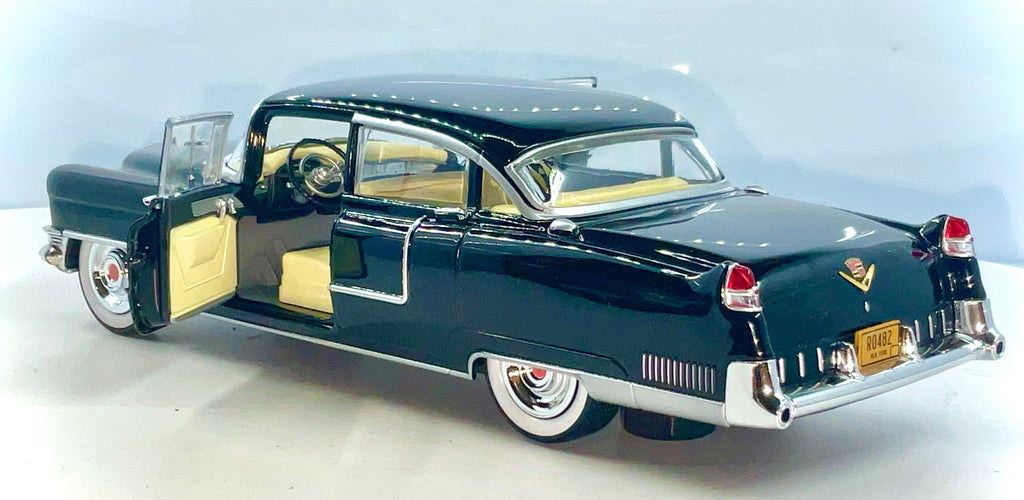 CADILLAC FLEETWOOD SERIES 60 del 1955 , GREENLIGHT 1/24