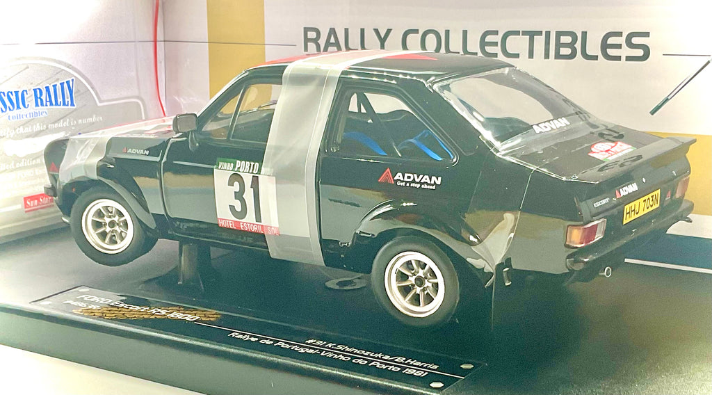 Ford Escort RS 1800 Rally de Portugal 1981 #31 Shinozuka/Harris scala 1:18 – Sun Star 4863R - vista 3/4 posteriore