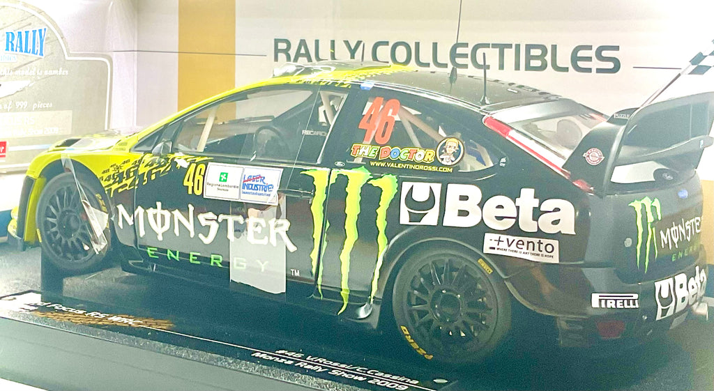 Ford Focus RS WRC 2009 Monza Rally Show #46 Valentino Rossi scala 1:18 – Sun Star 3981-vista 3/4 posteriore