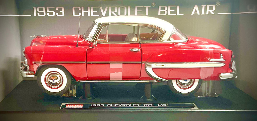 CHEVROLET BEL AIR del 1953 , SUN STAR scala 1/18