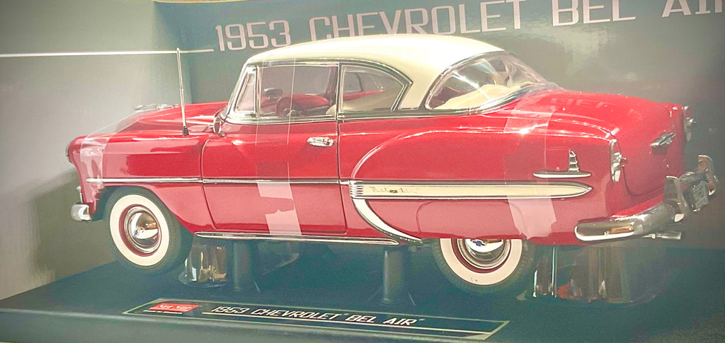 CHEVROLET BEL AIR del 1953 , SUN STAR scala 1/18