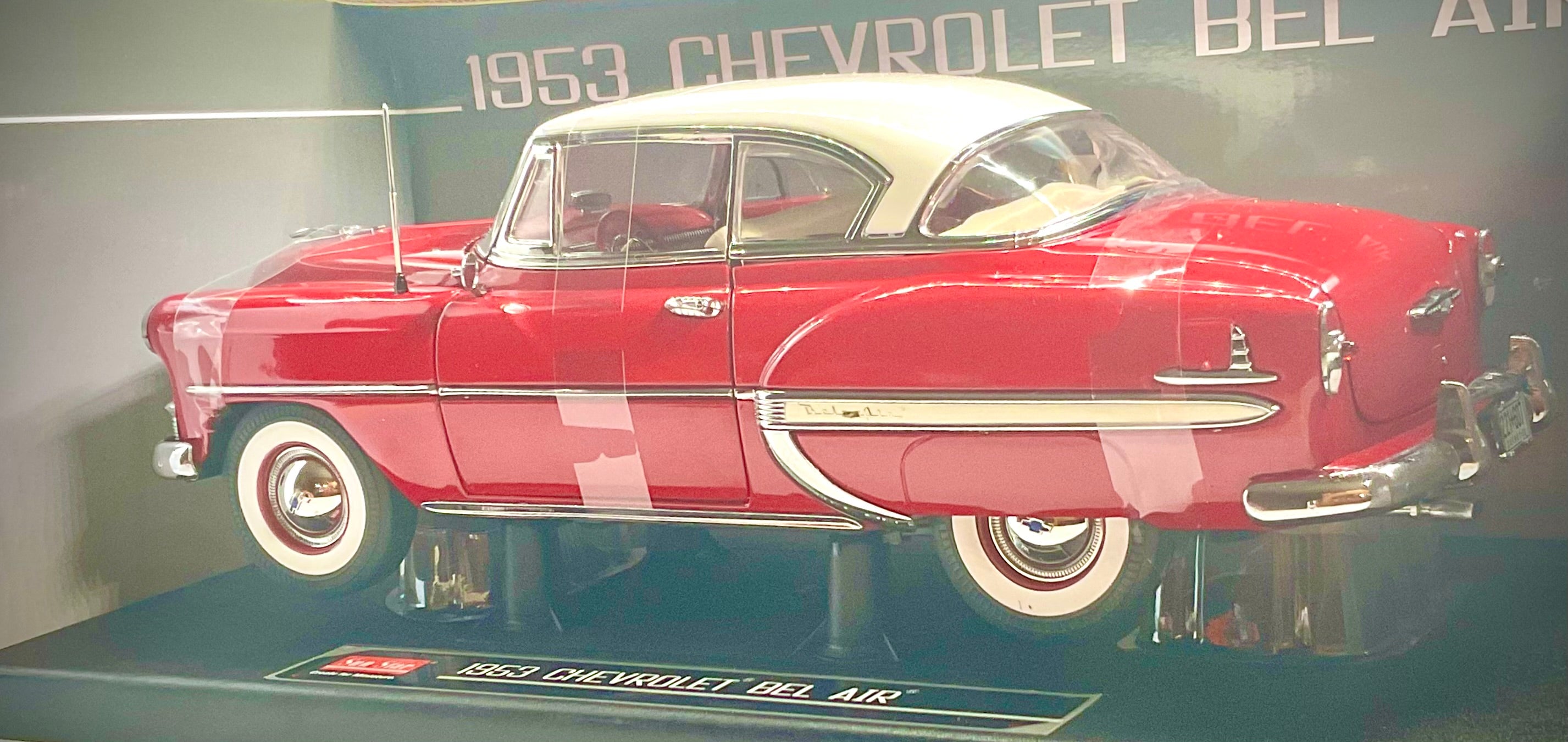 CHEVROLET BEL AIR del 1953 , SUN STAR scala 1/18