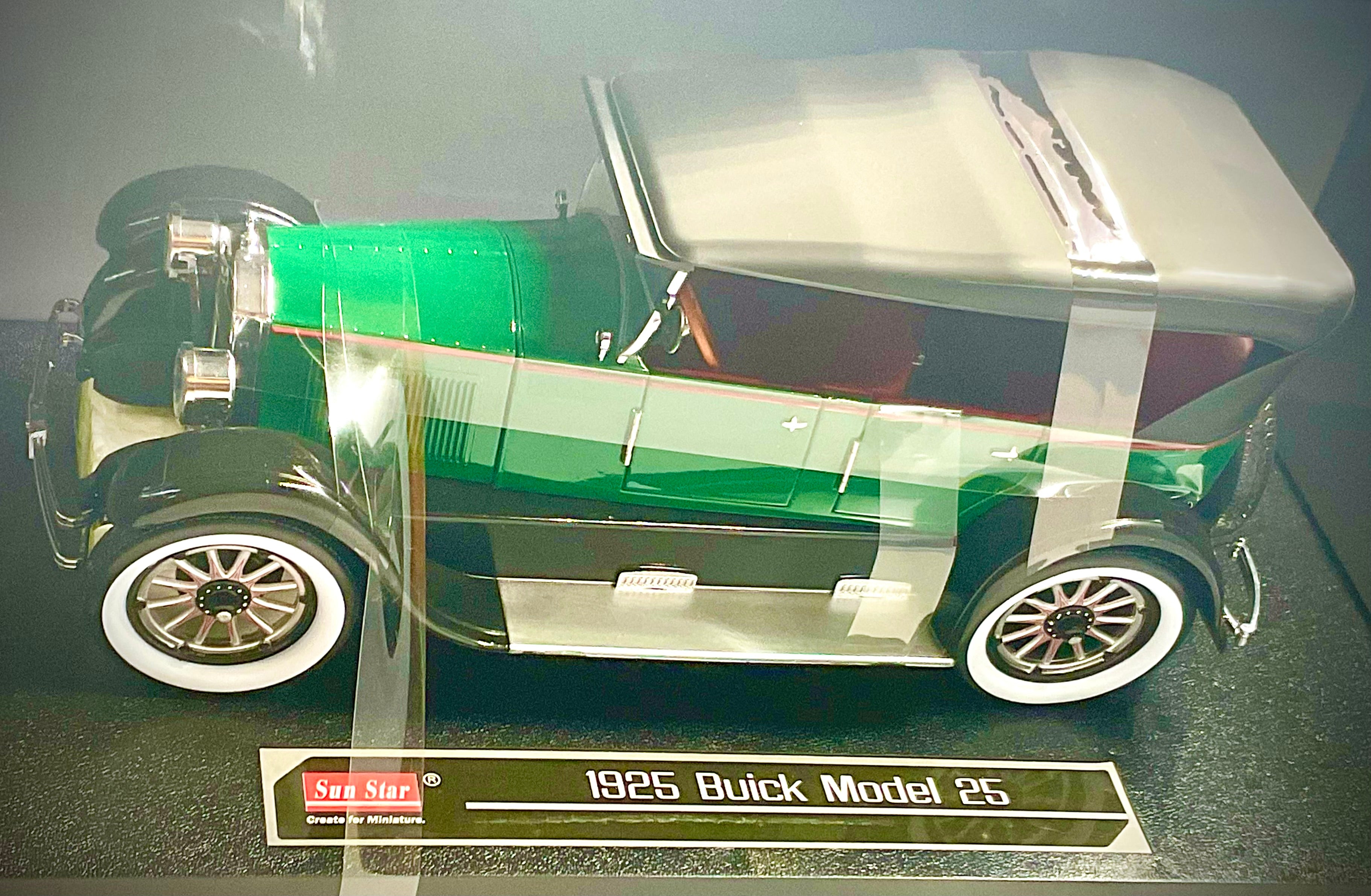 BUICK MODEL 25 del 1925 , SUN STAR scala 1/18
