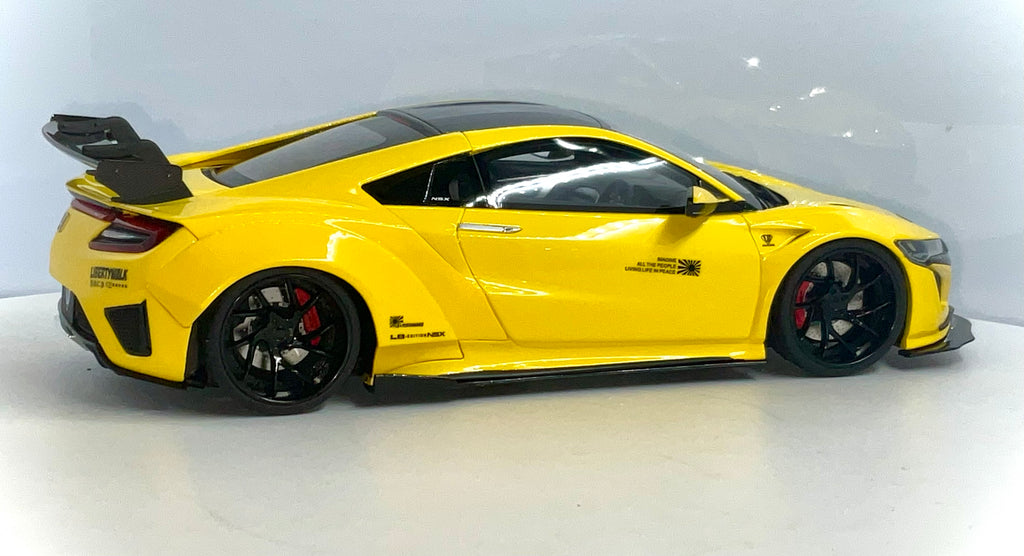 Honda NSX scala 1:18 Serie Limitata Numerata – GT Spirit / Kyosho KJ034-vista laterale