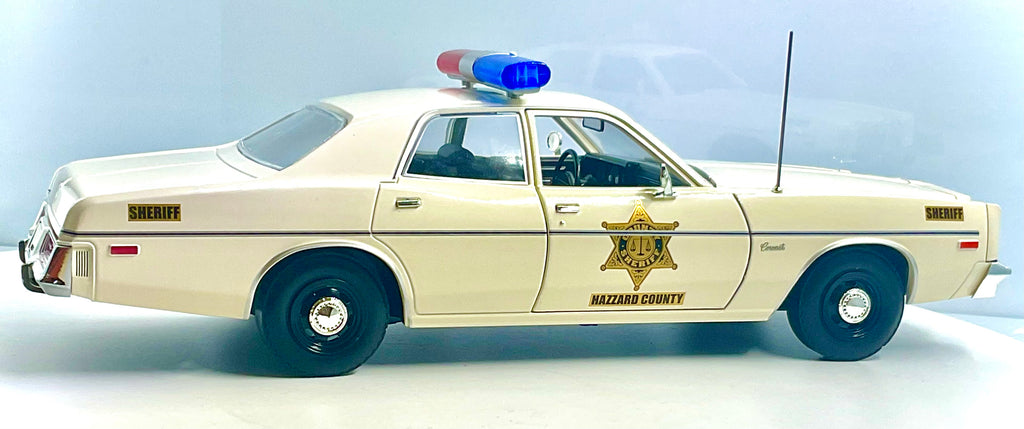 PLYMOUTH CORONET del 1975 , GREENLIGHT scala 1/18