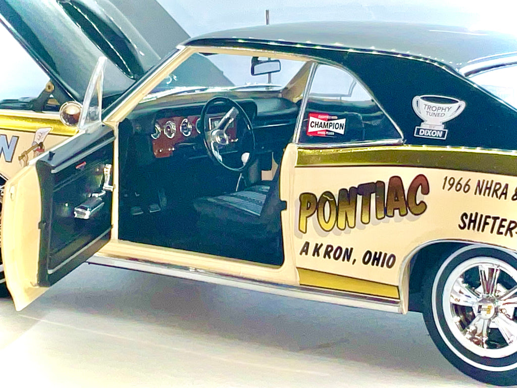 PONTIAC GTO del 1966 , HIGHWAY 61  GREENLIGHT scala 1/18