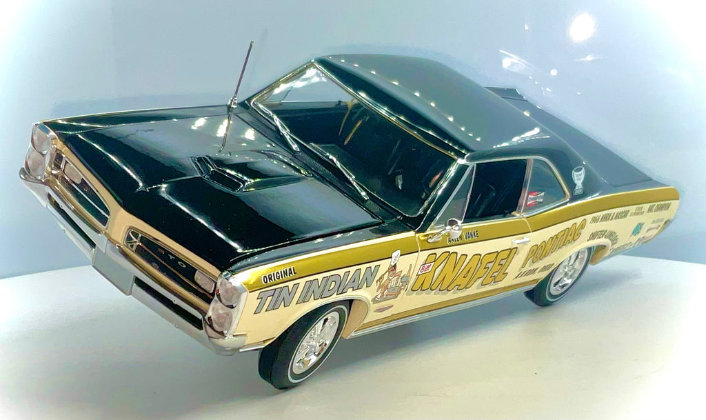 PONTIAC GTO del 1966 , HIGHWAY 61  GREENLIGHT scala 1/18