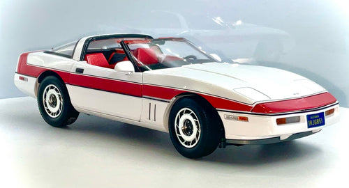 Chevrolet Corvette C4 1984 A-Team scala 1:18 – Greenlight- vista 3/4 anteriore