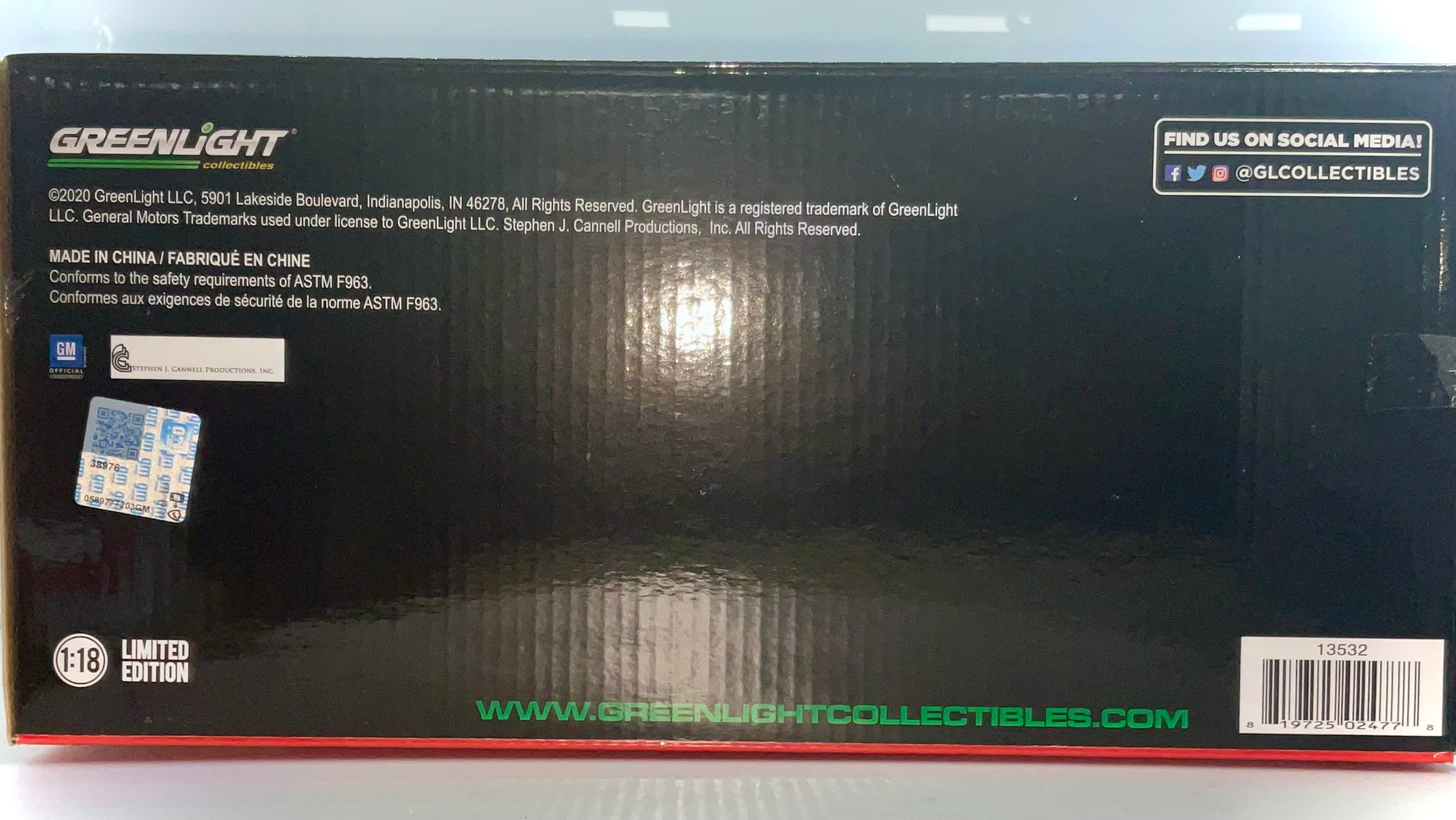 CHEVROLET CORVETTE C4 del 1984 , GREENLIGHT scala 1/18