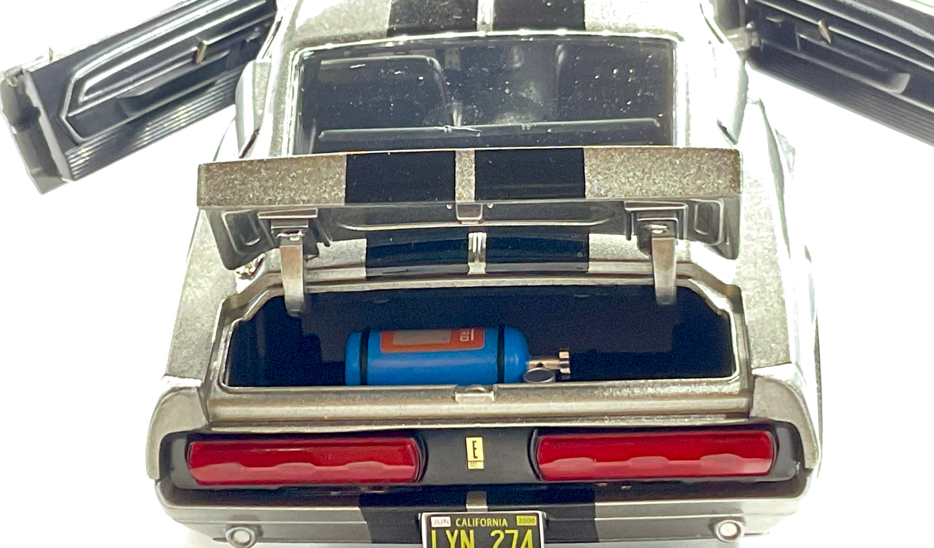 FORD MUSTANG del 1967 , GREENLIGHT scala 1/18