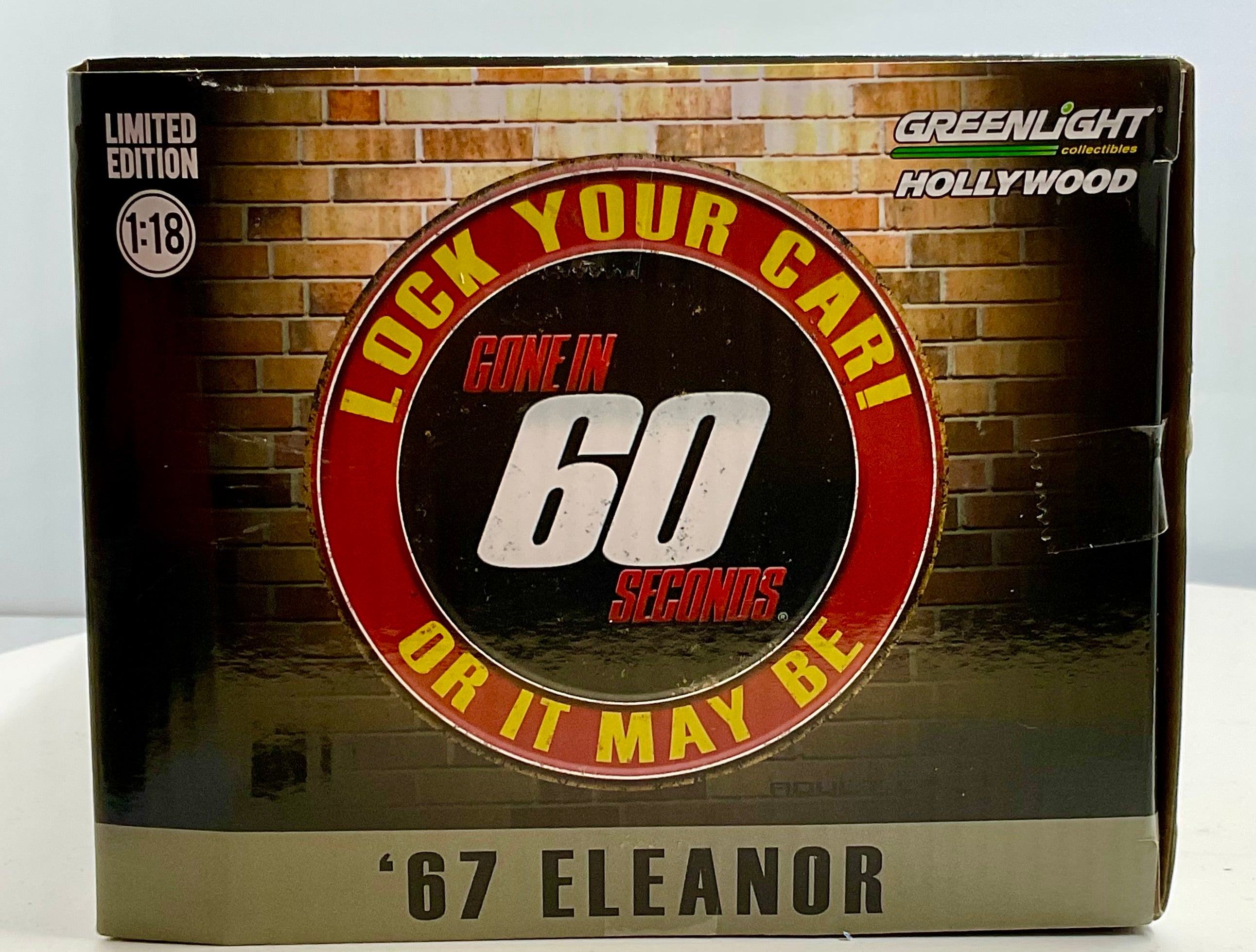 FORD MUSTANG del 1967 , GREENLIGHT scala 1/18