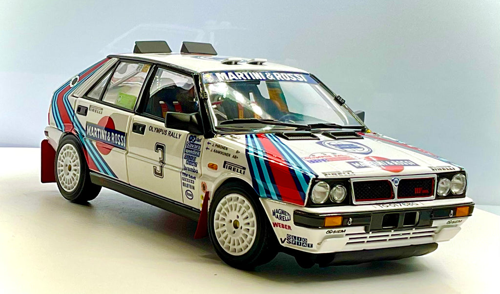 LANCIA DELTA  HF 4WD del 1987 , KYOSHO scala 1/18