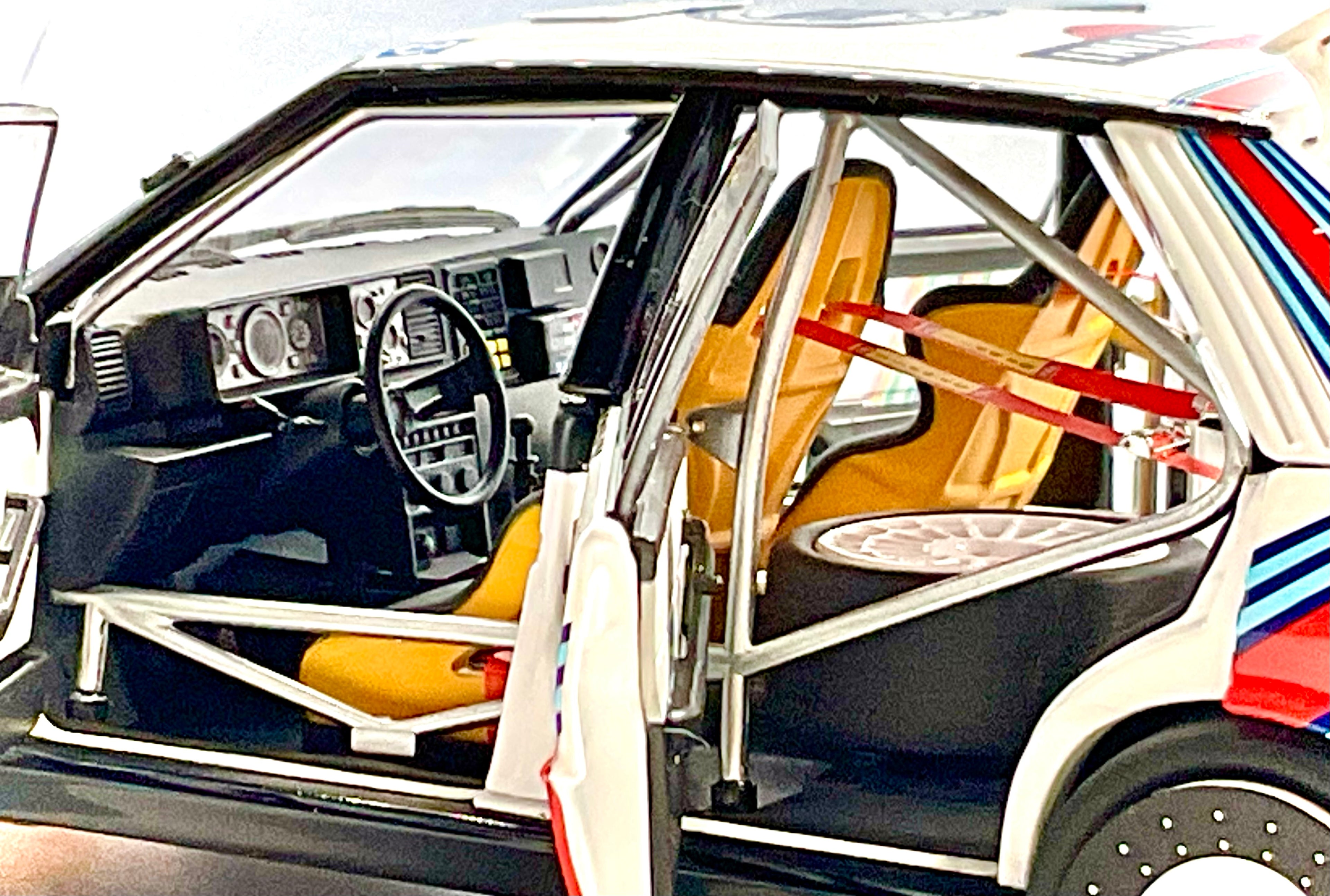 LANCIA DELTA HF 4WD del 1988 , KYOSHO scala 1/18