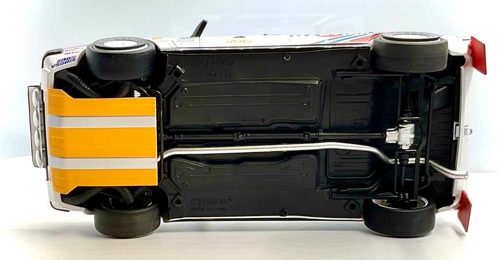 LANCIA DELTA HF 4WD del 1988 , KYOSHO scala 1/18