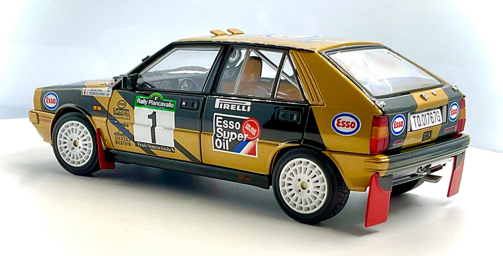 LANCIA DELTA HF4WD del 1987 , KYOSHO scala 1/18