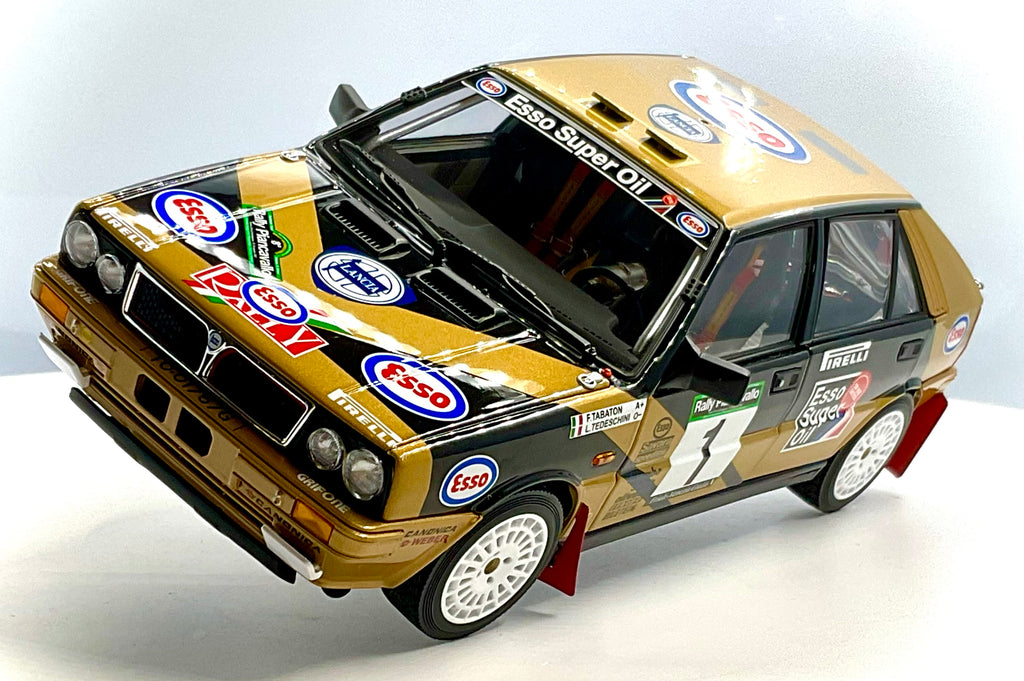 LANCIA DELTA HF4WD del 1987 , KYOSHO scala 1/18