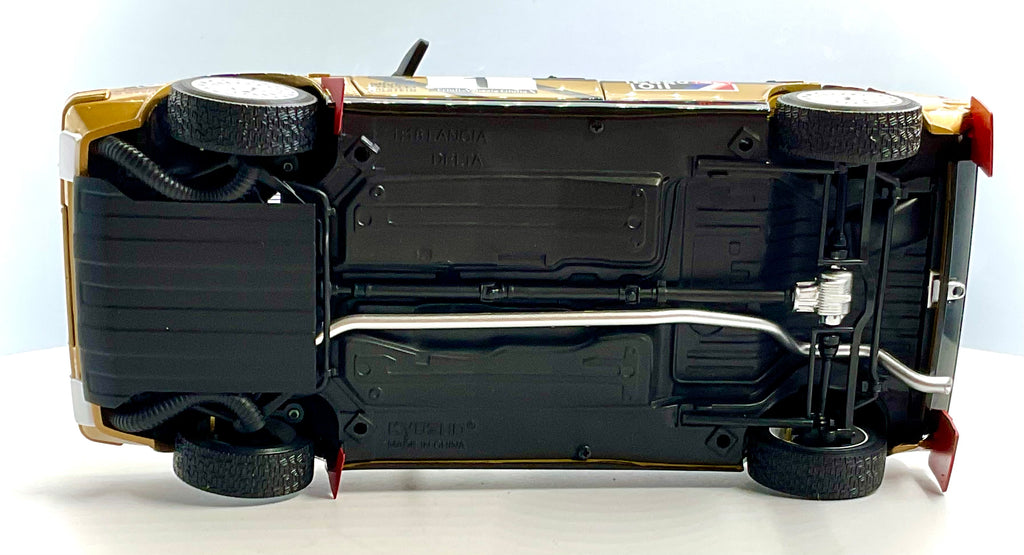 LANCIA DELTA HF4WD del 1987 , KYOSHO scala 1/18