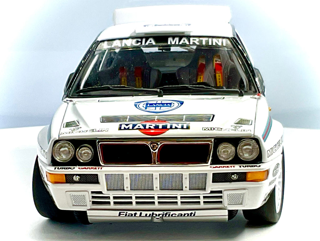 LANCIA DELTA HF INTEGRALE EVOLUZIONE , KYOSHO scala 1/18