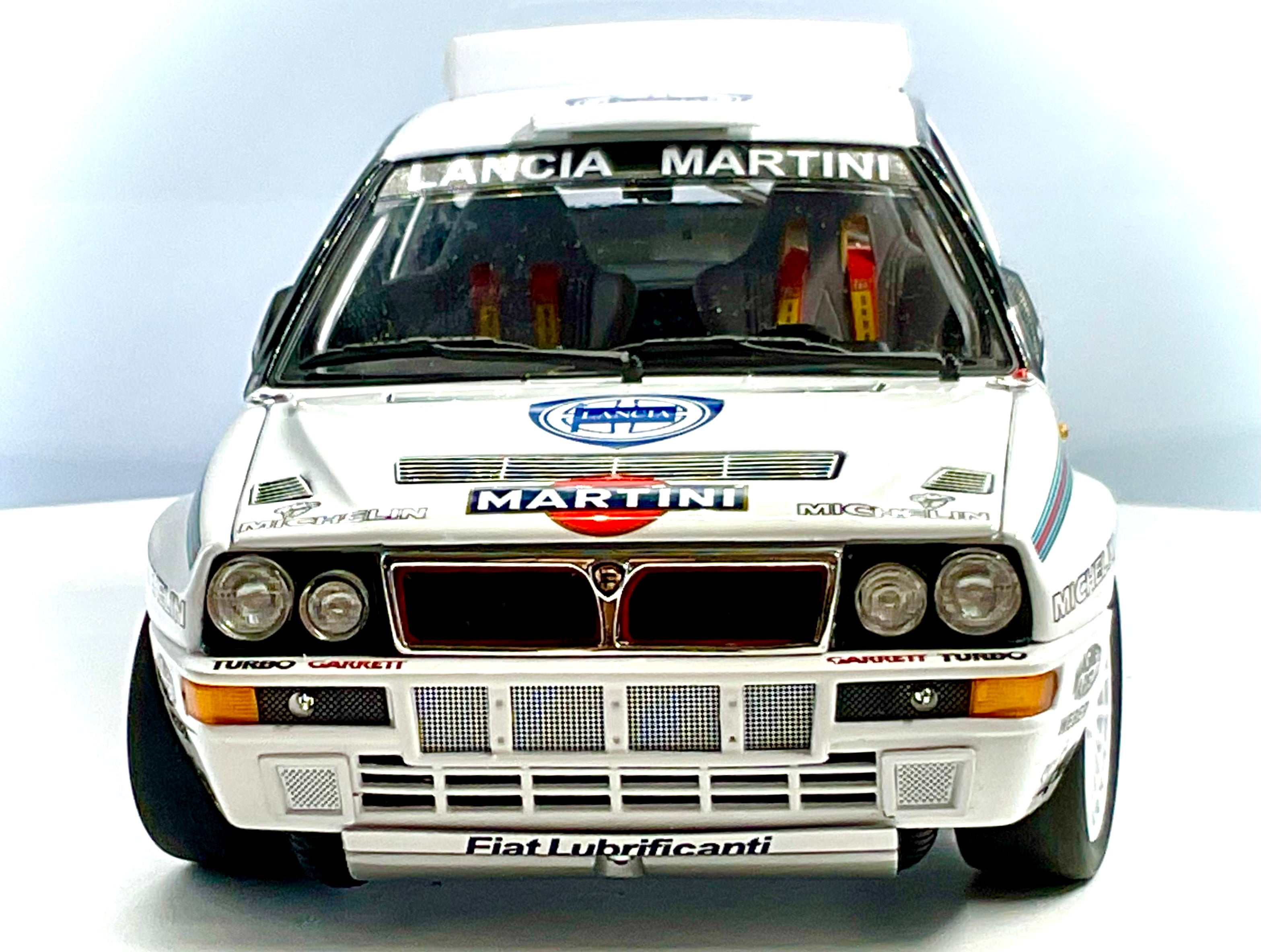 LANCIA DELTA HF INTEGRALE EVOLUZIONE , KYOSHO scala 1/18