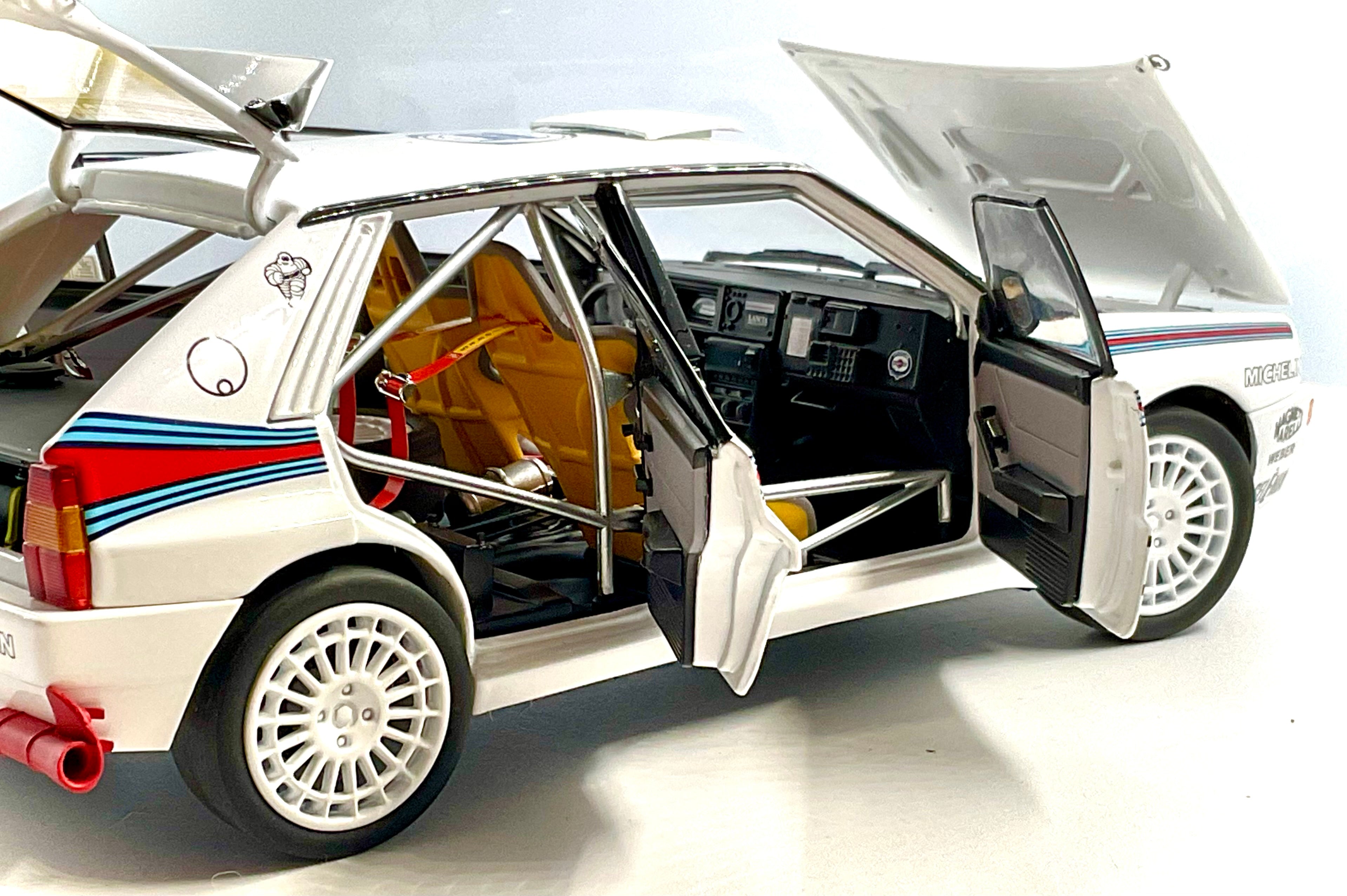 LANCIA DELTA HF INTEGRALE EVOLUZIONE , KYOSHO scala 1/18