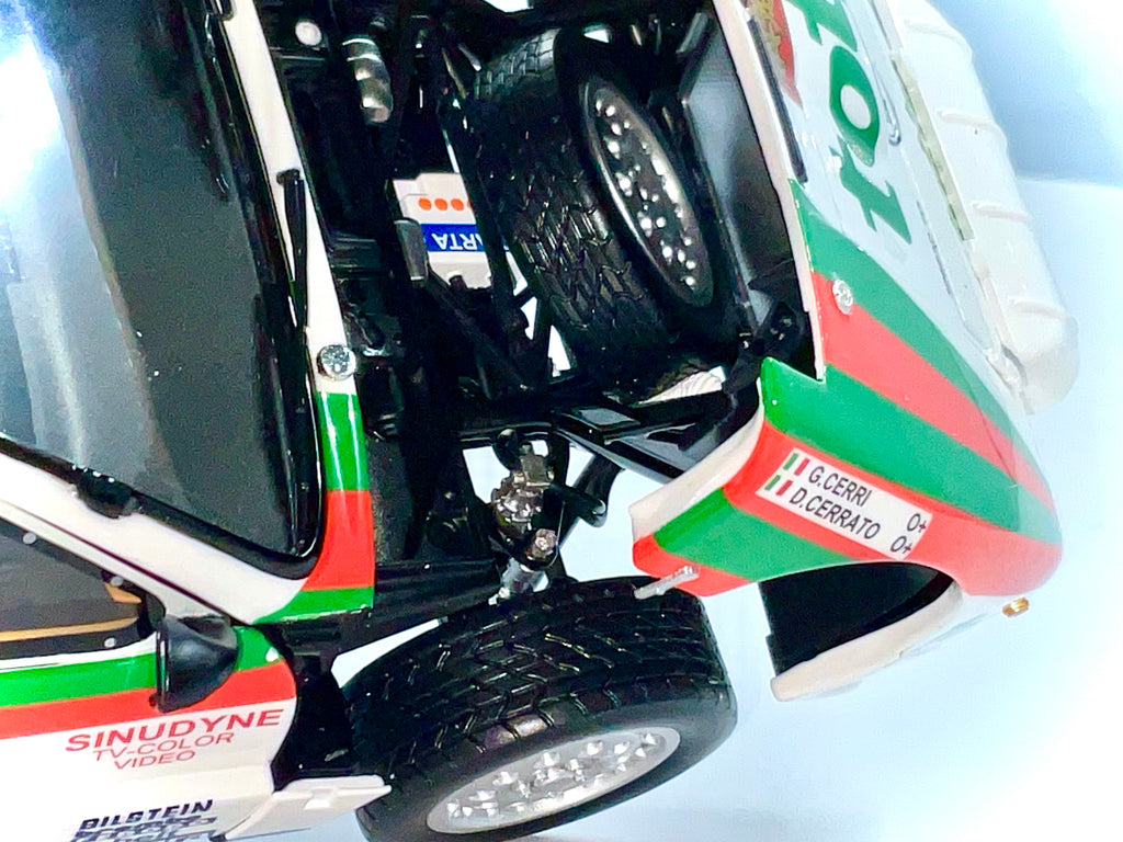 LANCIA RALLY 037  del 1985 , KYOSHO scala 1/18