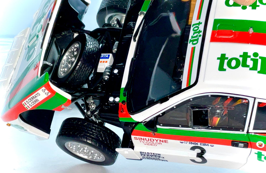 LANCIA RALLY 037  del 1985 , KYOSHO scala 1/18