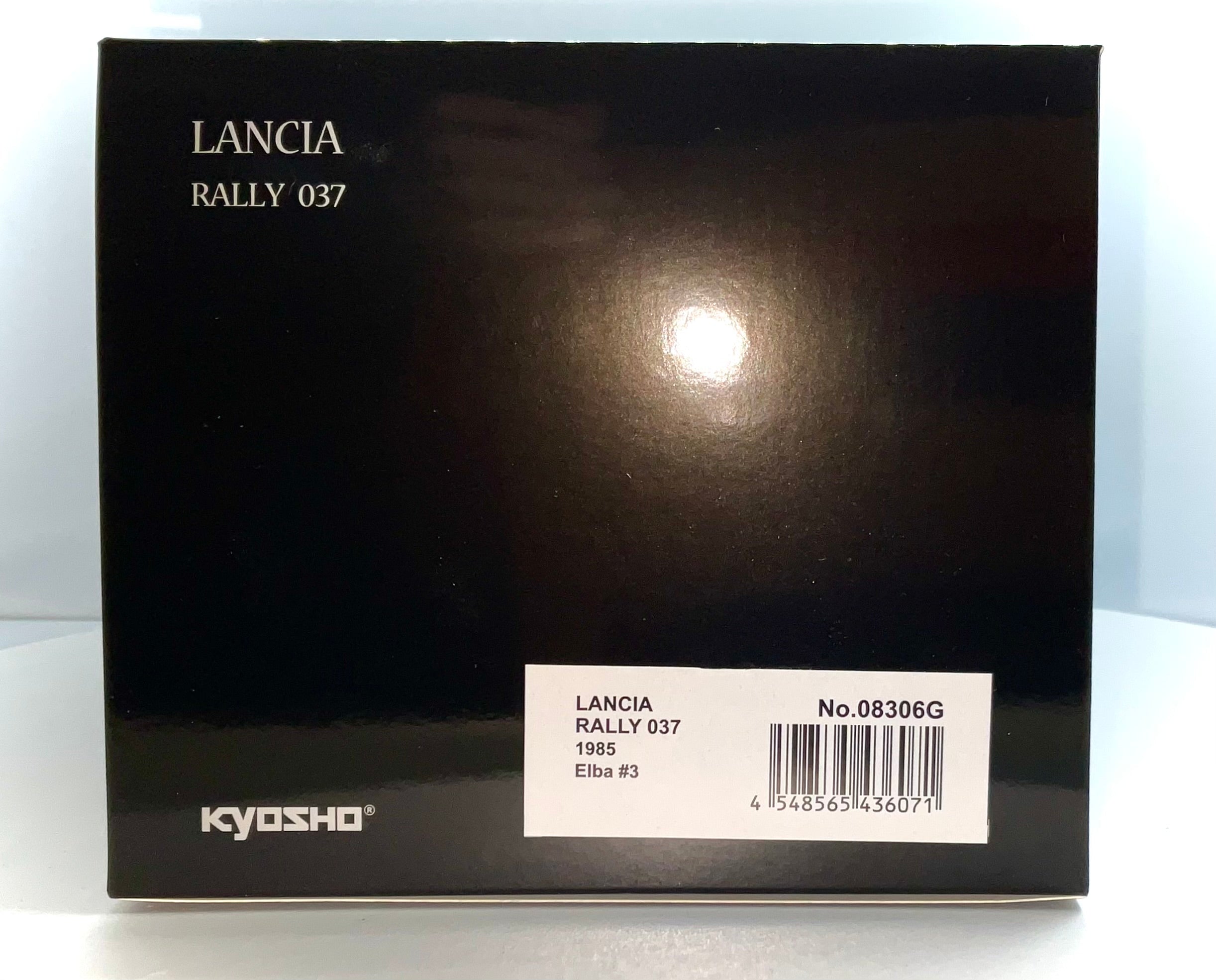 LANCIA RALLY 037  del 1985 , KYOSHO scala 1/18