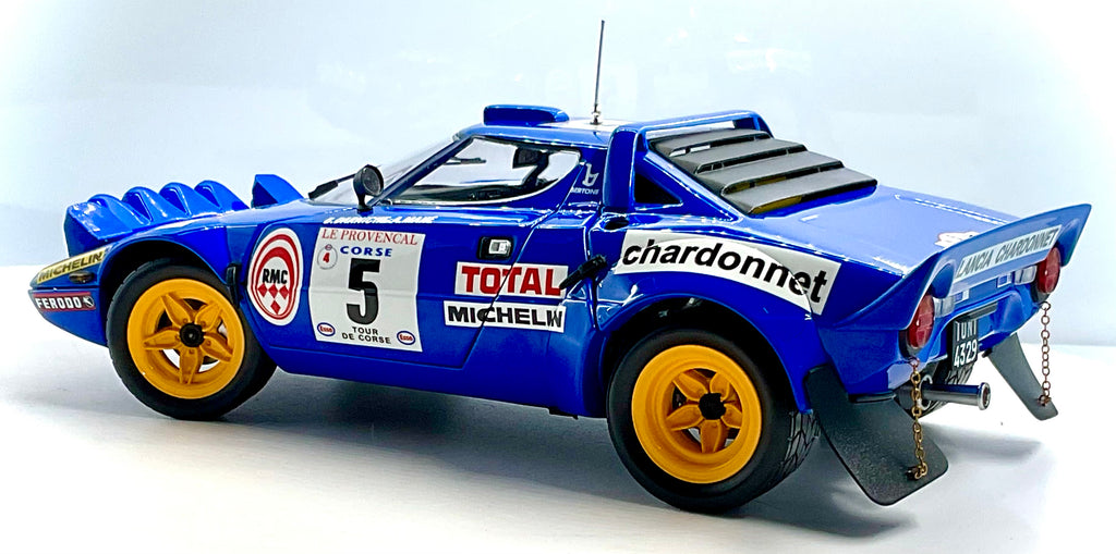 LANCIA STRATOS HF del 1976 , KYOSHO scala 1/18