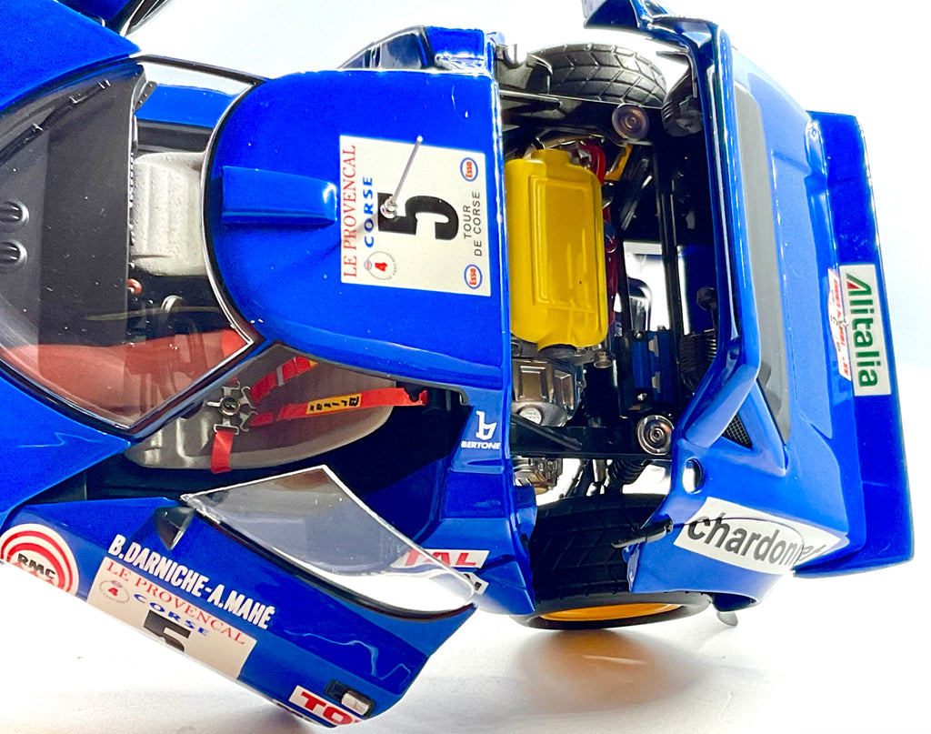 LANCIA STRATOS HF del 1976 , KYOSHO scala 1/18