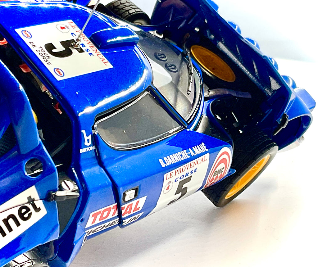 LANCIA STRATOS HF del 1976 , KYOSHO scala 1/18