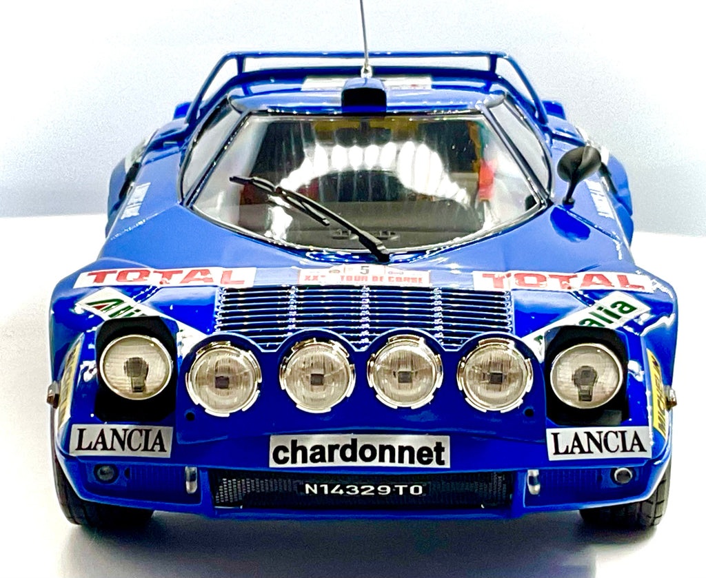 LANCIA STRATOS HF del 1976 , KYOSHO scala 1/18
