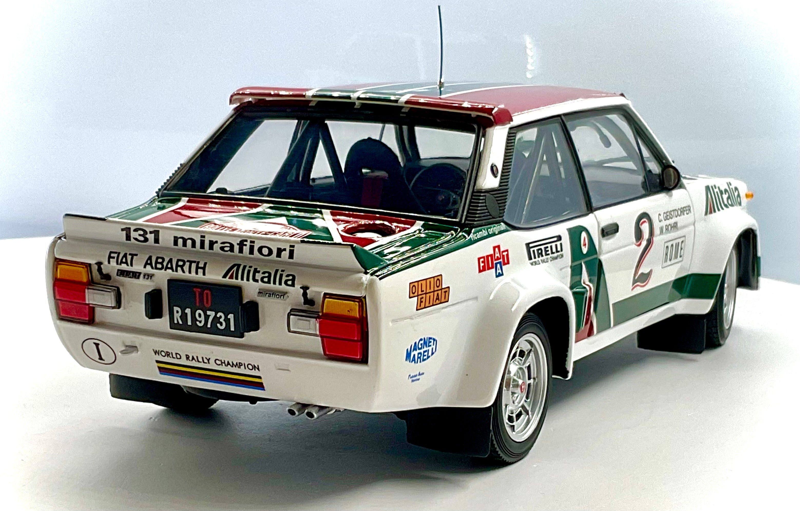 FIAT 131 ABARTH del 1976 , KYOSHO scala 1/18