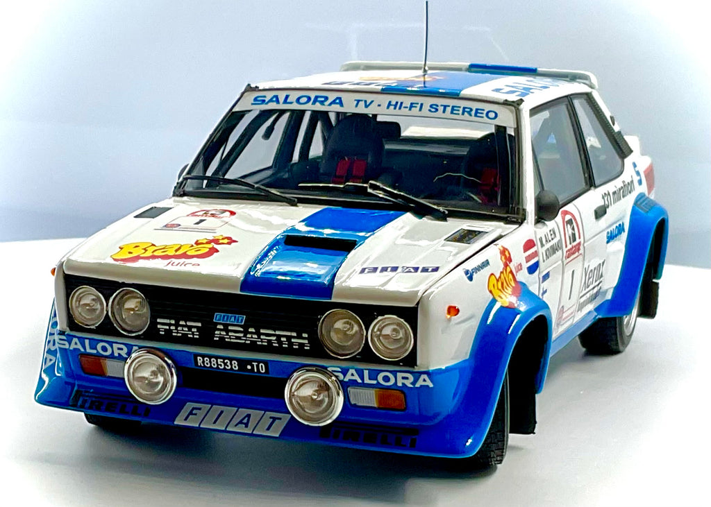FIAT 131 ABART del 1980 , KYOSHO scala 1/18