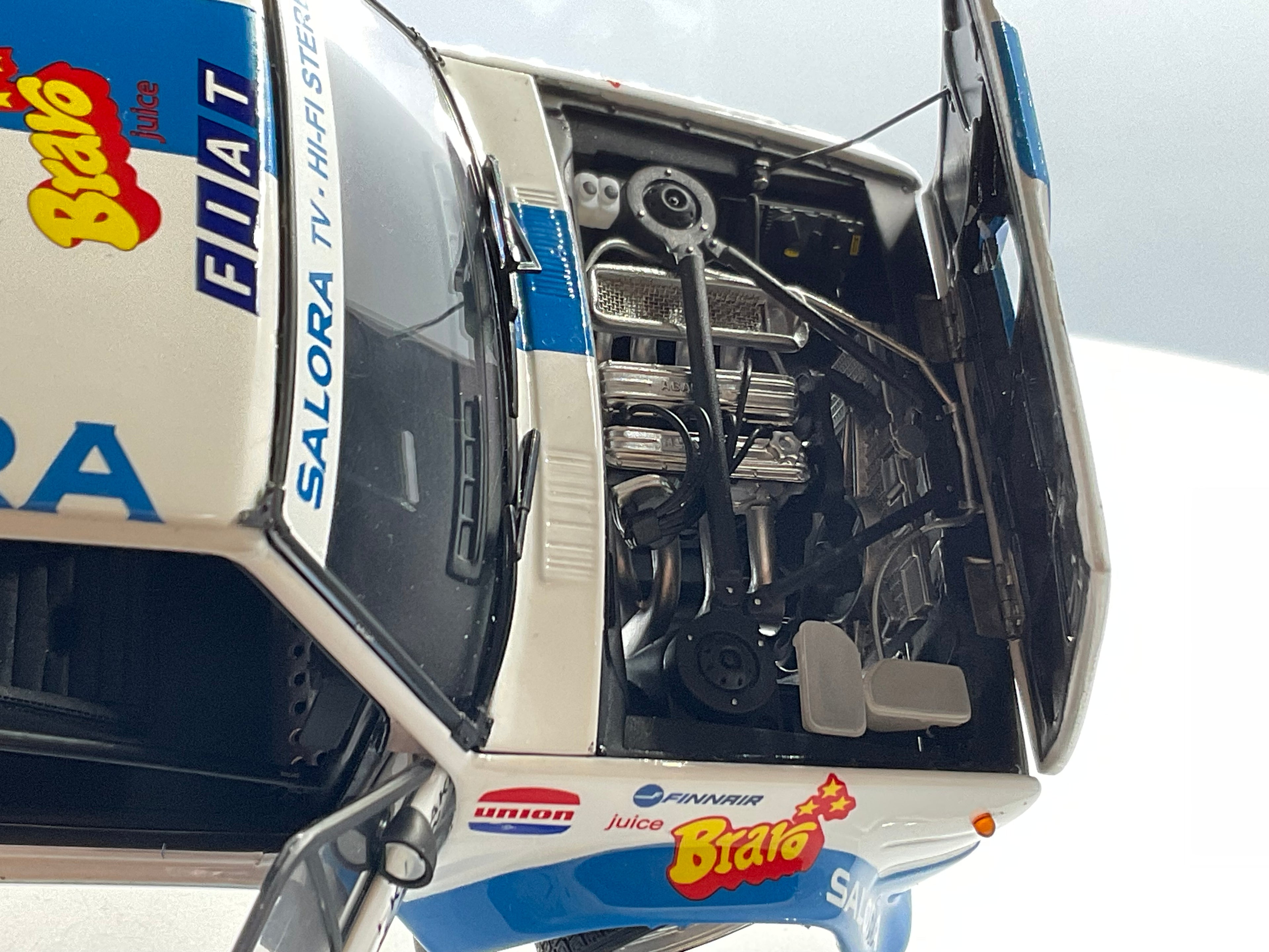 FIAT 131 ABART del 1980 , KYOSHO scala 1/18