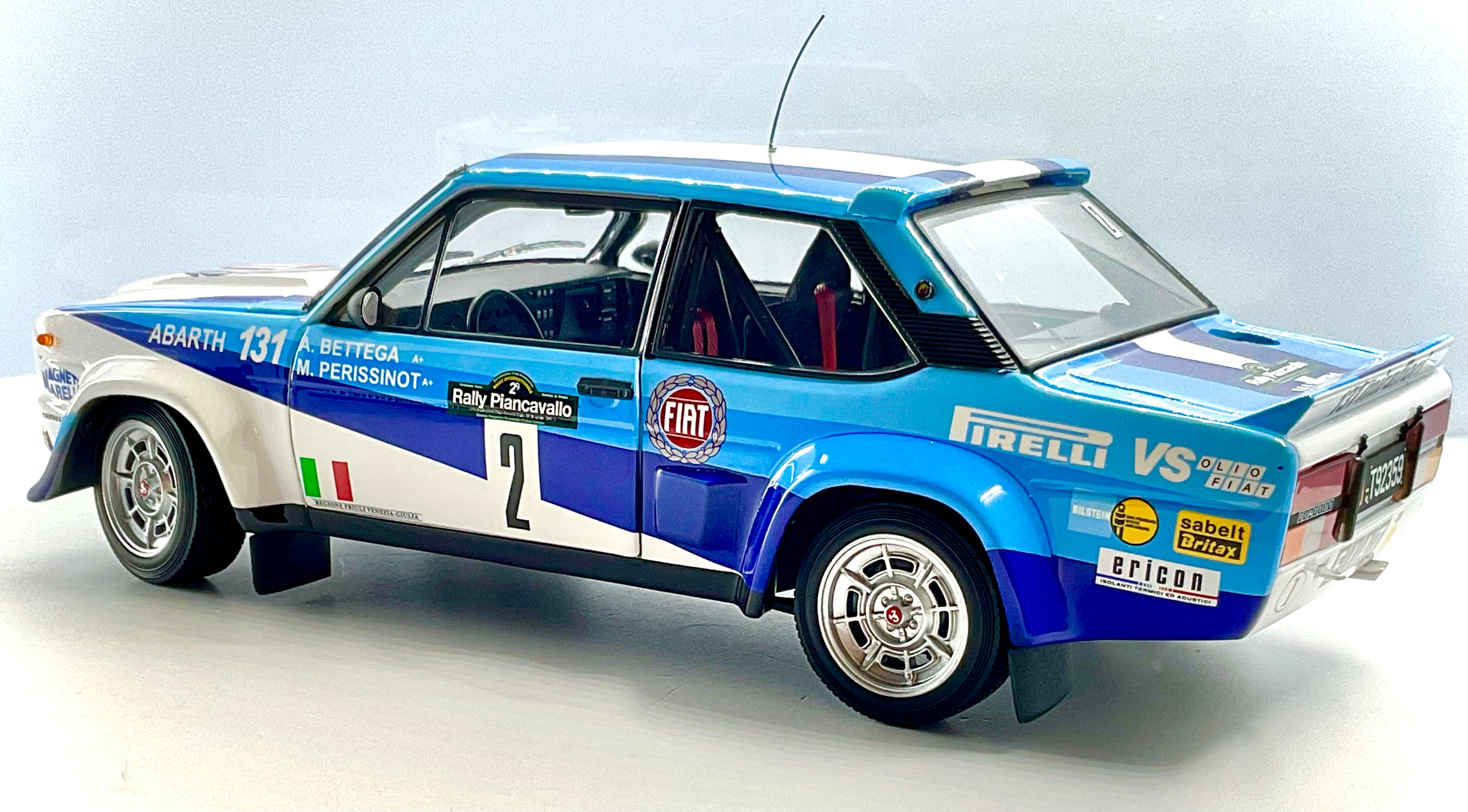 FIAT 131 ABARTH del 1981 , KYOSHO scala 1/18