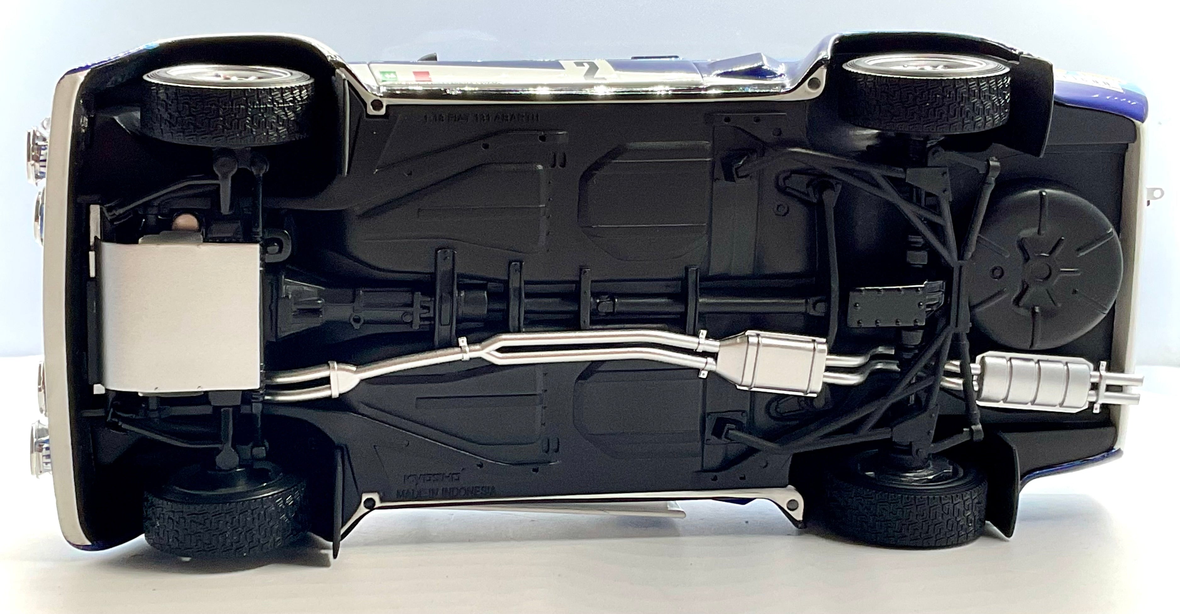 FIAT 131 ABARTH del 1981 , KYOSHO scala 1/18