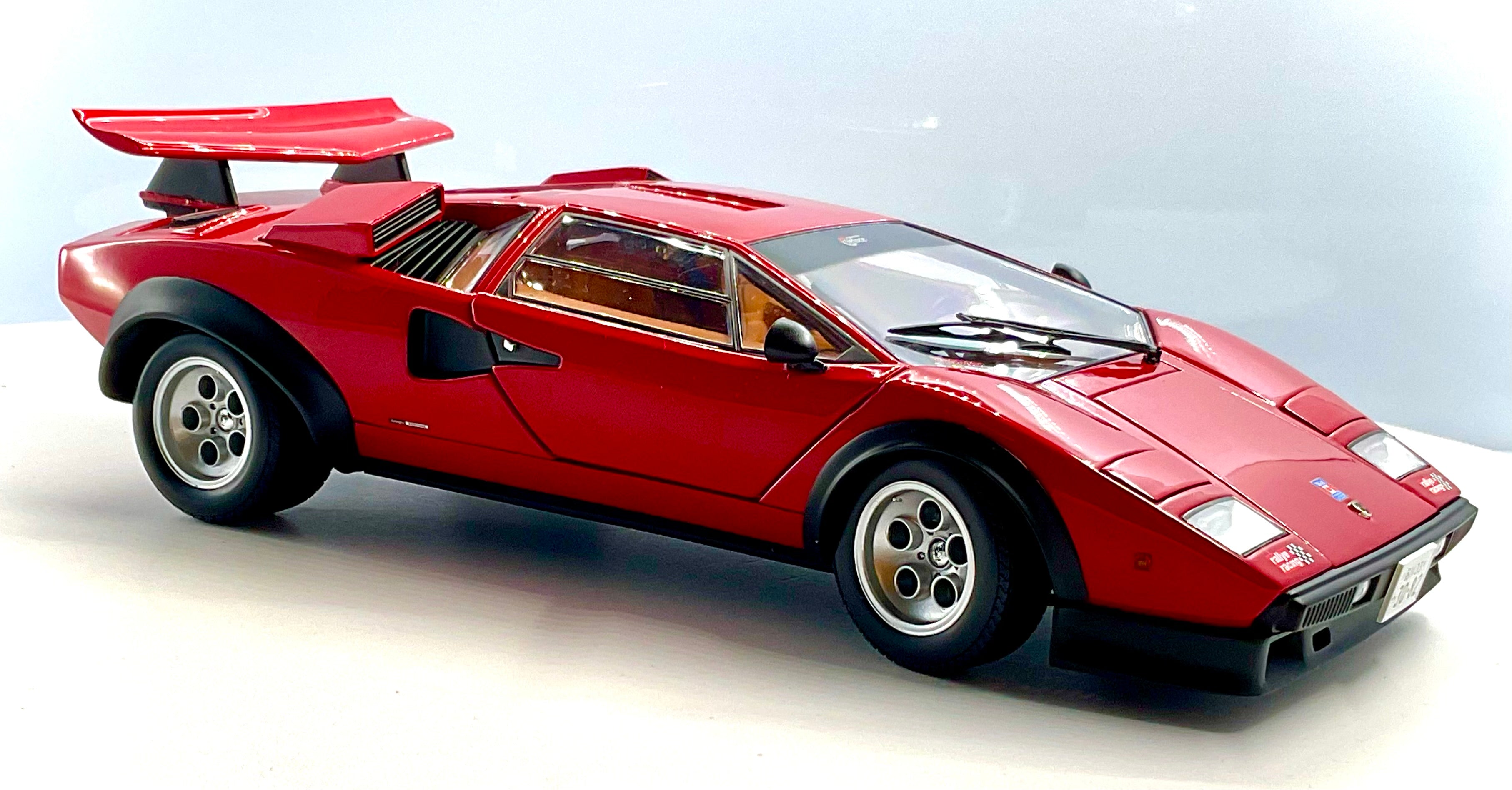 LAMBORGHINI COUNTACH WALTER WOLF , KYOSHO scala 1/18