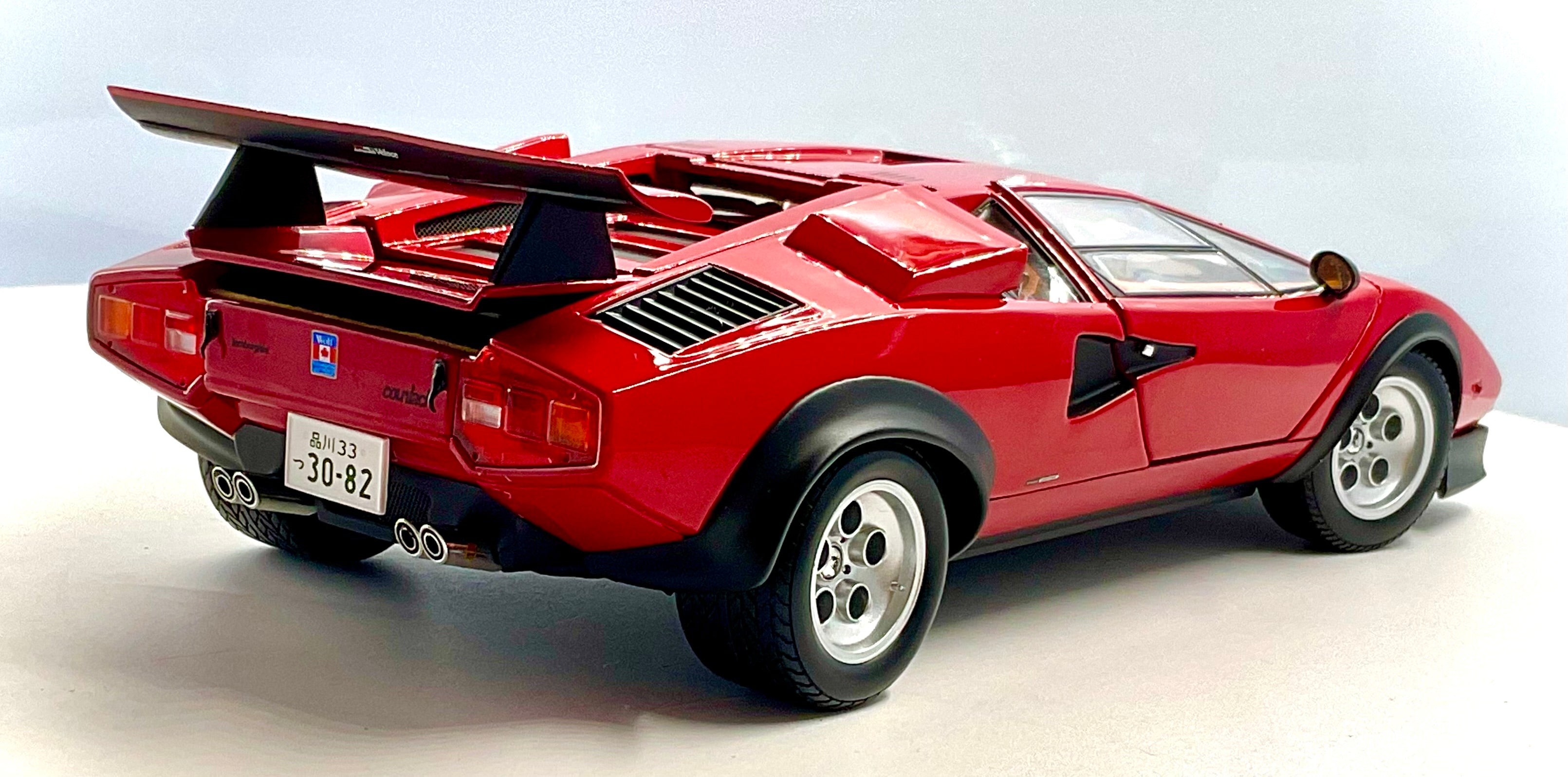 LAMBORGHINI COUNTACH WALTER WOLF , KYOSHO scala 1/18