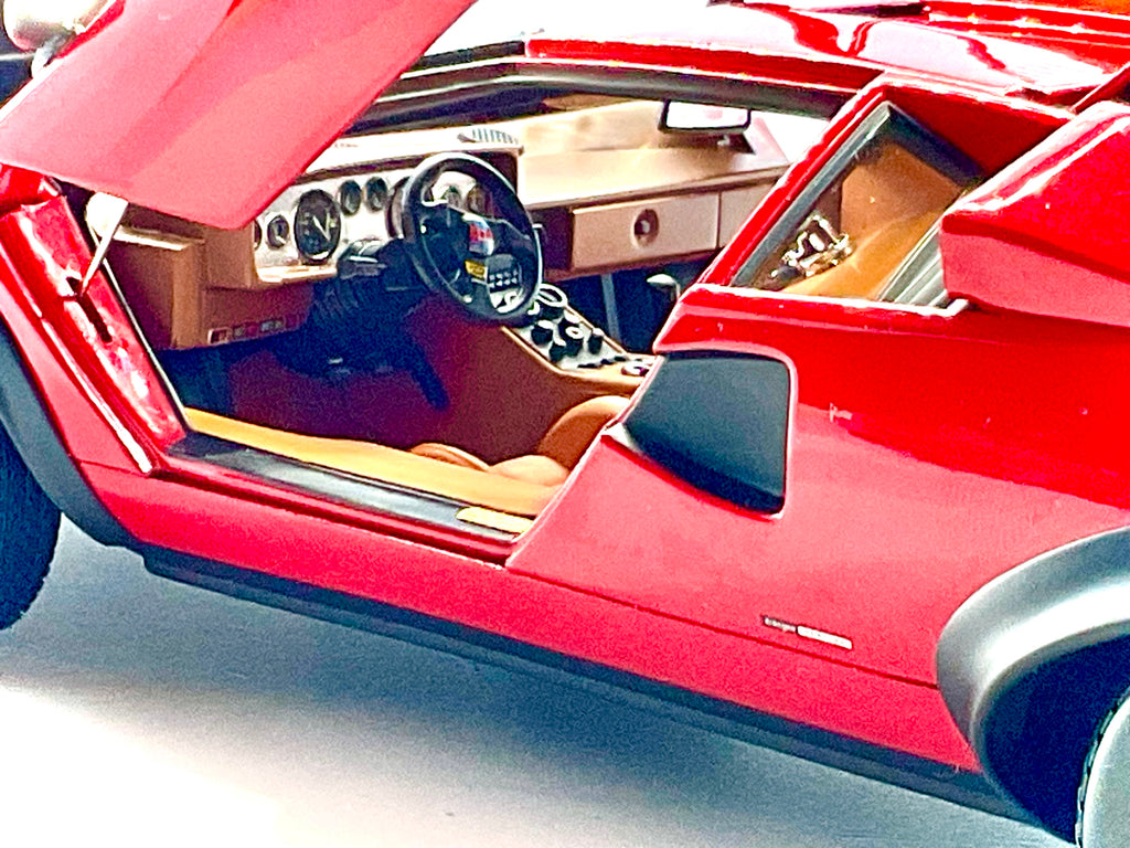 LAMBORGHINI COUNTACH WALTER WOLF , KYOSHO scala 1/18