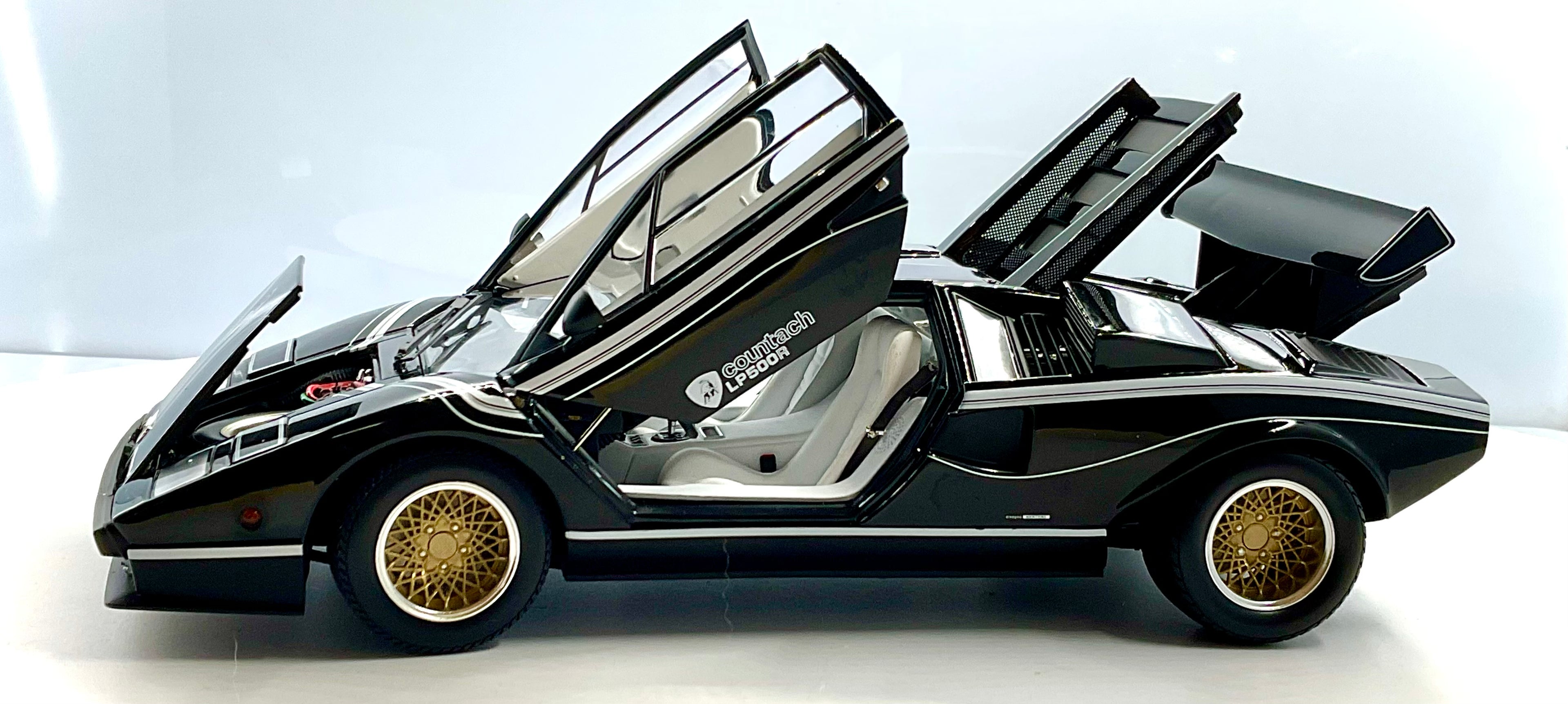 LAMBORGHINI COUNTACH LP500R , KYOSHO scala 1/18